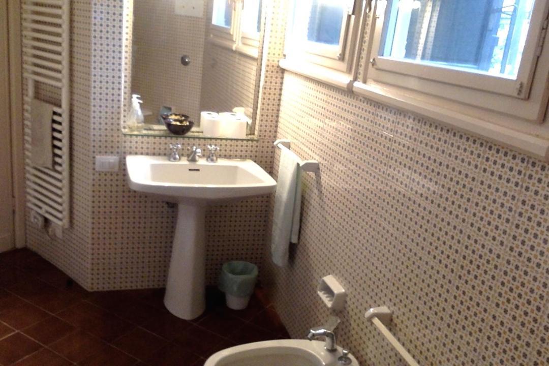 Xampilla'S Business City Mini Apartment Bassano Bassano del Grappa Exterior photo